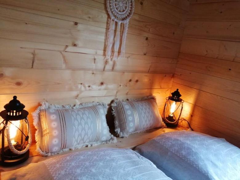 Le Studio Du Pressoir Gisay Экстерьер фото