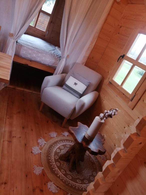 Le Studio Du Pressoir Gisay Экстерьер фото