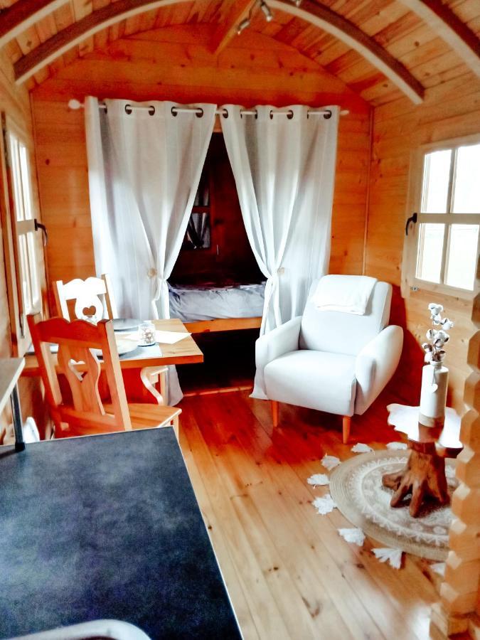 Le Studio Du Pressoir Gisay Экстерьер фото